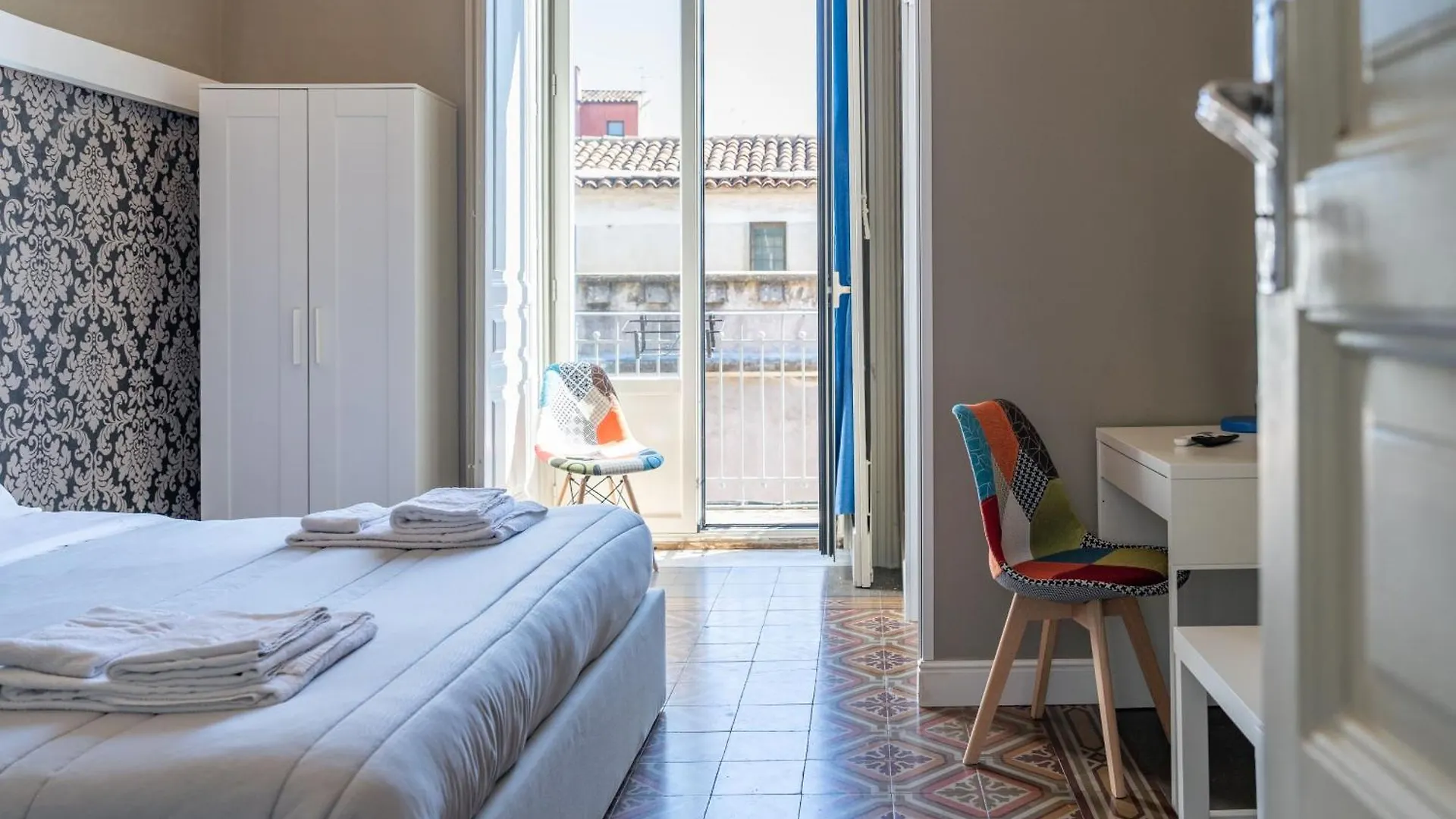 Bed and Breakfast Tra L'Etna E Il Mare Via Oberdan Katania 0*,  Włochy