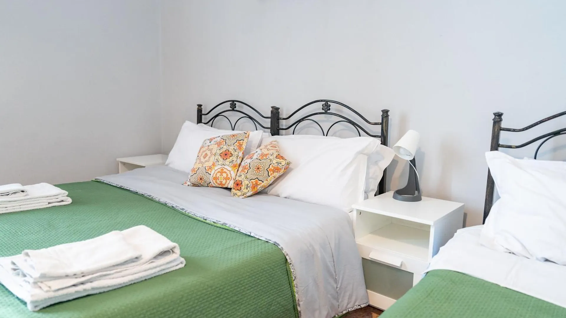Bed and Breakfast Tra L'Etna E Il Mare Via Oberdan Katania Nocleg ze śniadaniem