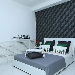 https://santi-house.sicilyhotelsitaly.net